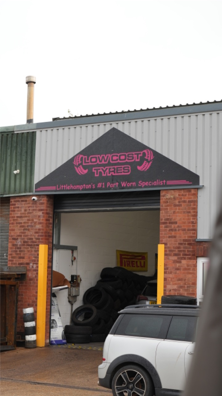 Low Cost Tyres shopfront signage in Littlehampton
